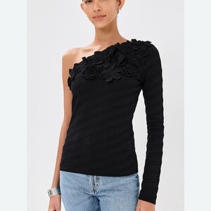 NWT FIGUE Capucine Crochet Flower Onyx Black One-Shoulder Floral Sweater Top M
